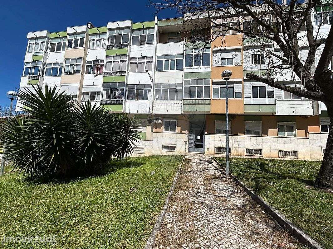 Apartamento T2 para arrendamento - Grande imagem: 2/14