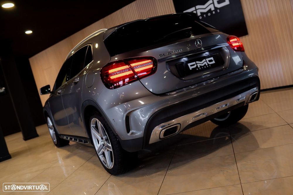 Mercedes-Benz GLA 200 - 52