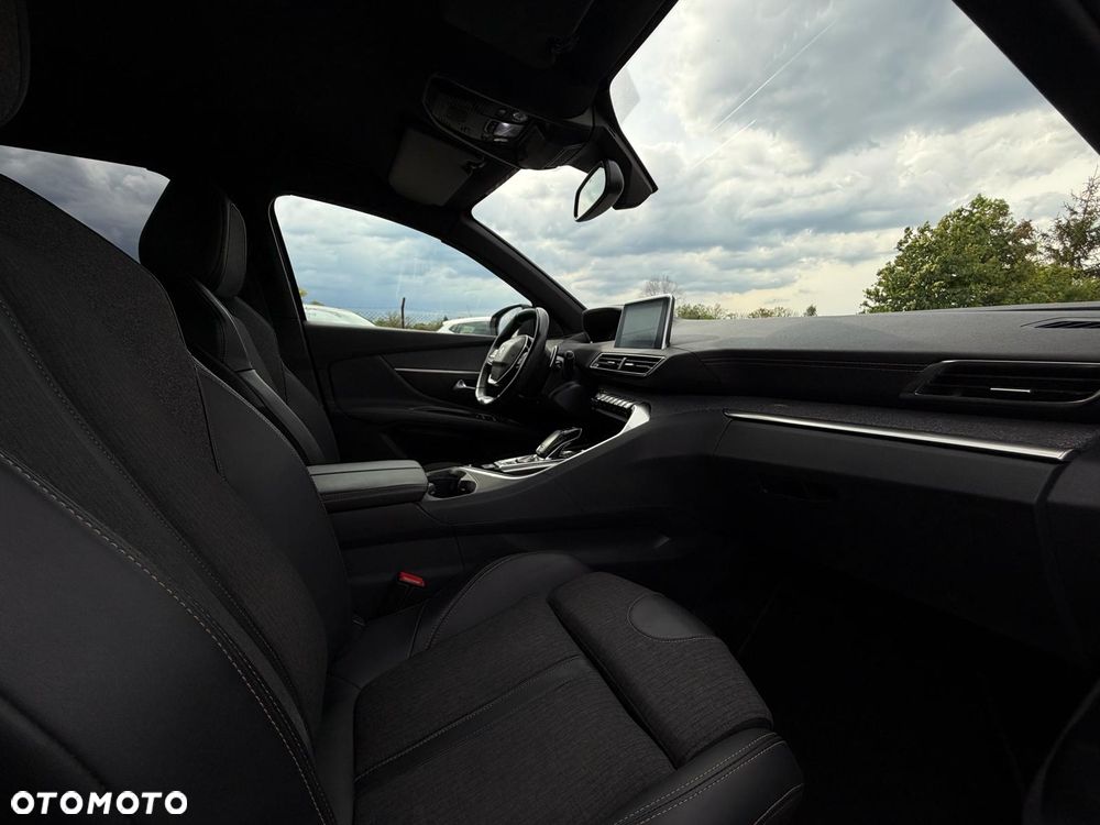 Peugeot 3008 1.6 PureTech GPF GT Line S&S EAT8 - 24