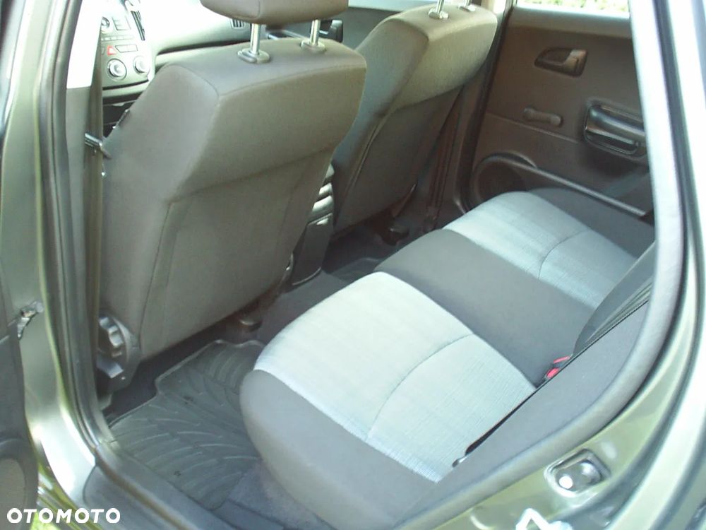 Kia Ceed 1.4 S Euro2012 - 7