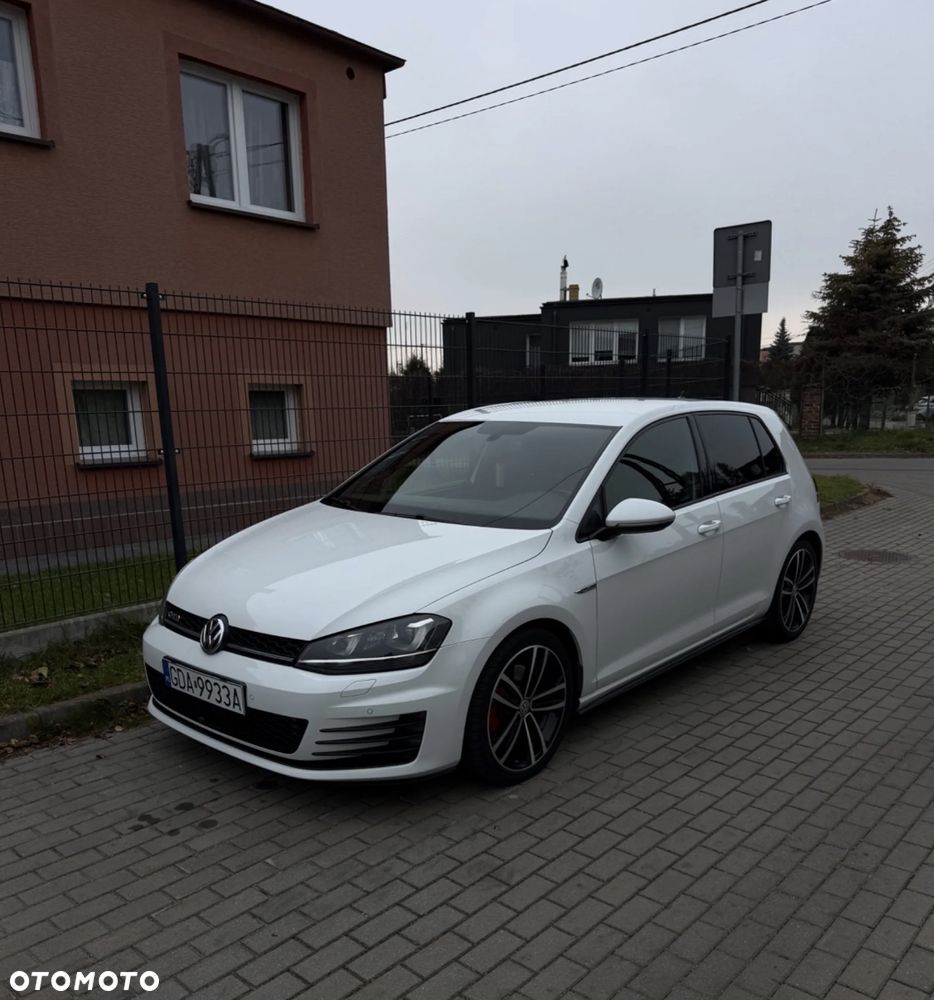 Volkswagen Golf 2.0 TDI BMT GTD DSG - 2