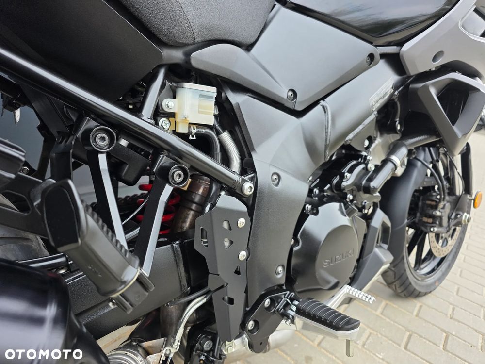 Suzuki DL - 18