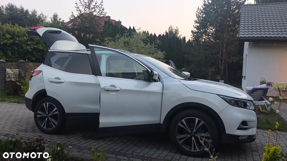 Nissan Qashqai 1.2 DIG-T N-Connecta EU6 - 28