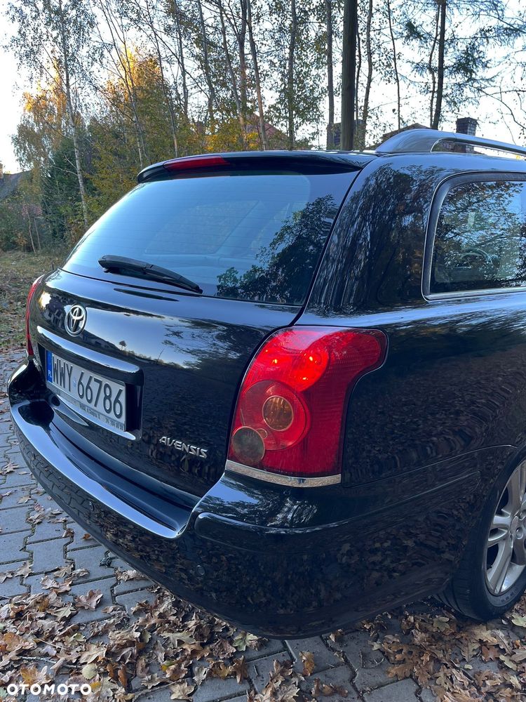 Toyota Avensis - 6