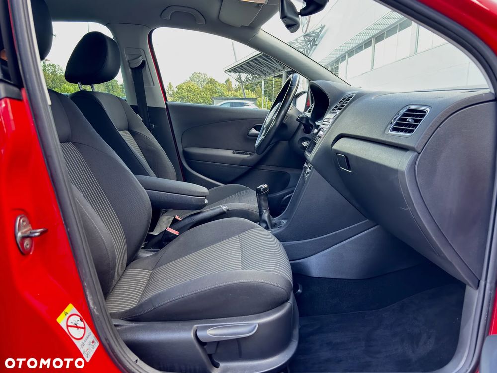 Volkswagen Polo 1.4 16V Highline - 29