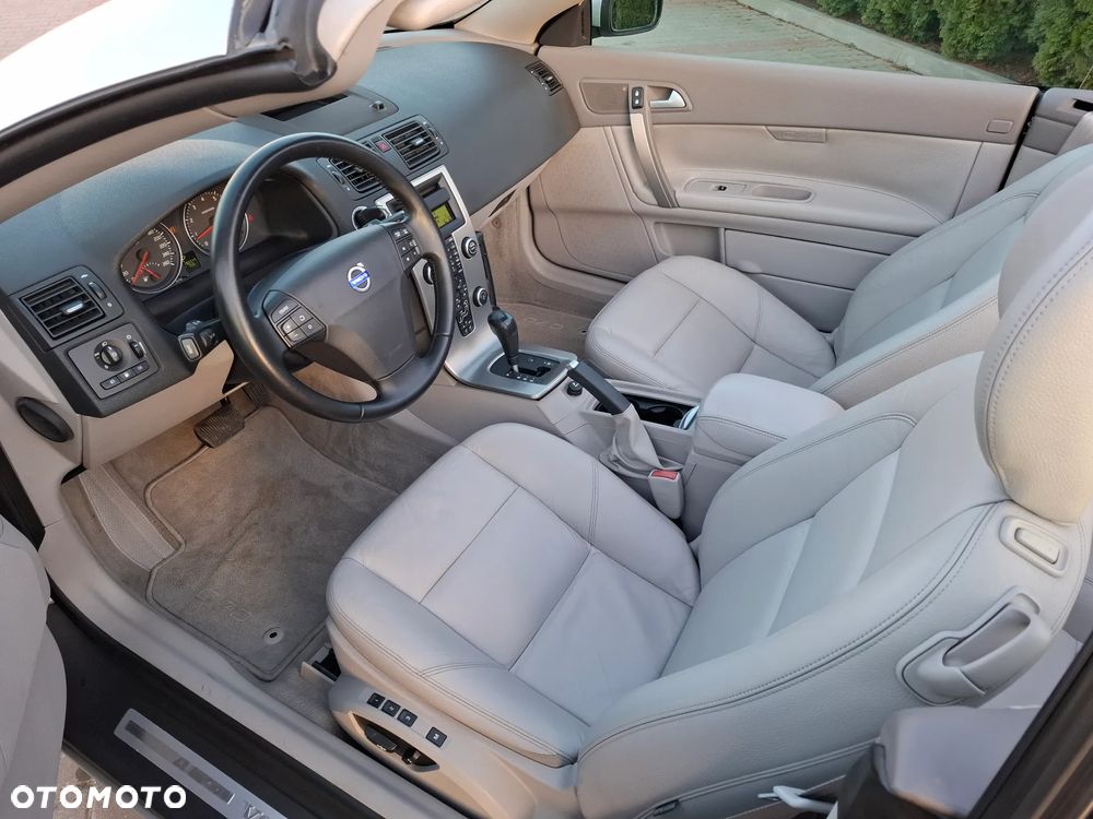 Volvo C70 T5 Summum - 11