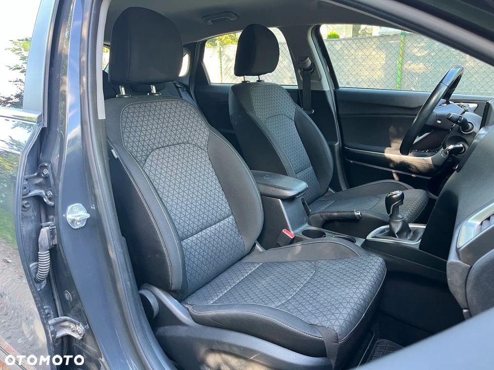 Kia Ceed 1.5 T-GDI L - 10