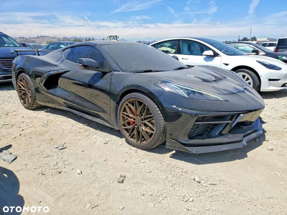 Chevrolet Corvette - 6