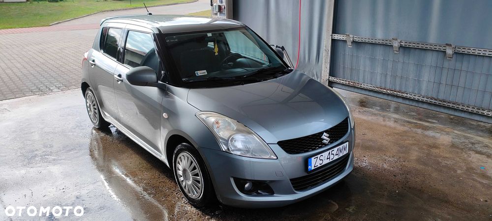 Suzuki Swift - 3