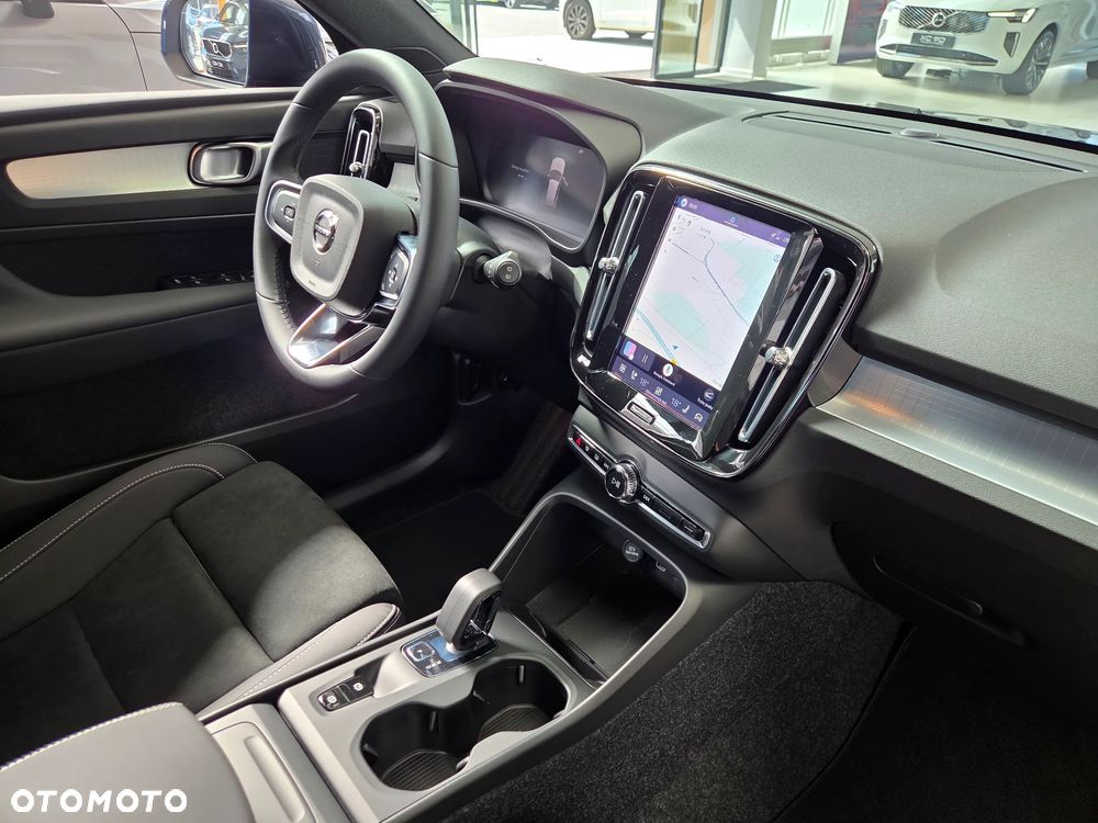 Volvo XC 40 B3 Core - 12