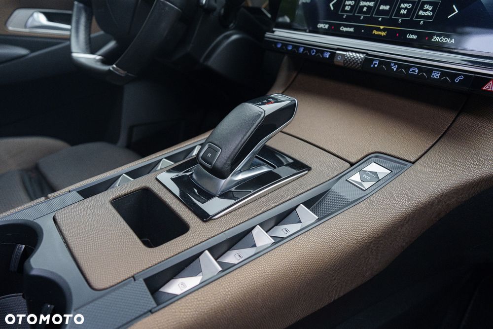 DS Automobiles DS 7 Crossback 1.6 PureTech So Chic - 21