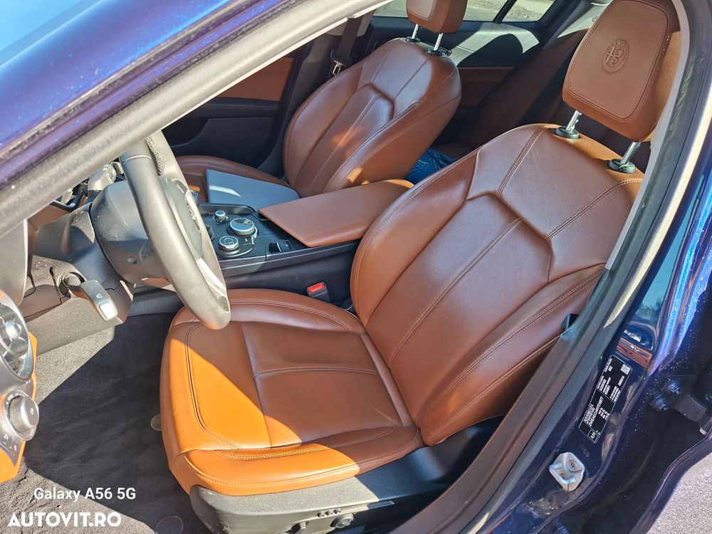 Alfa Romeo Giulia 2.2 - 8