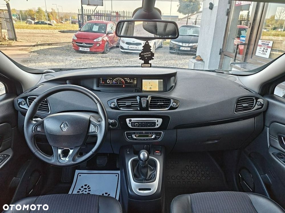 Renault Grand Scenic - 11