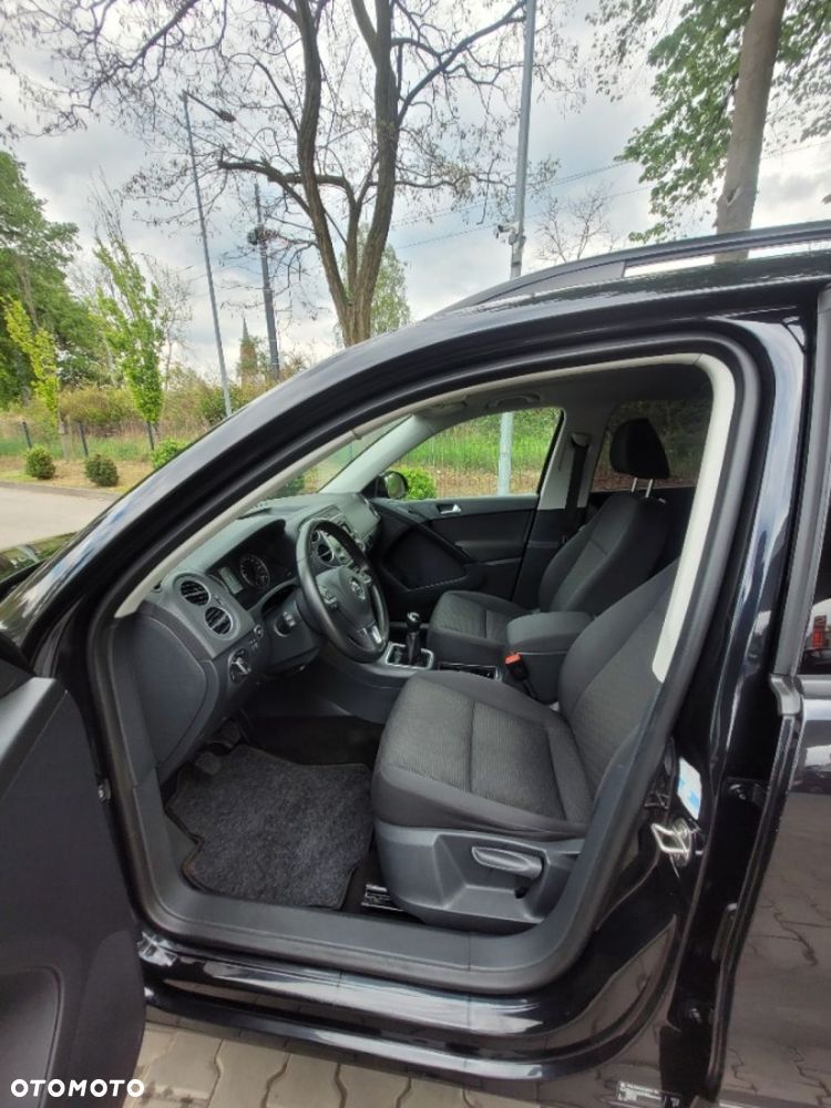 Volkswagen Tiguan - 12