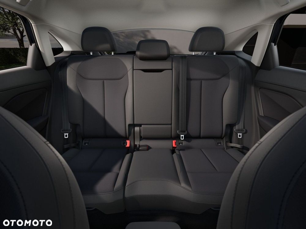 Audi Q3 Sportback - 9