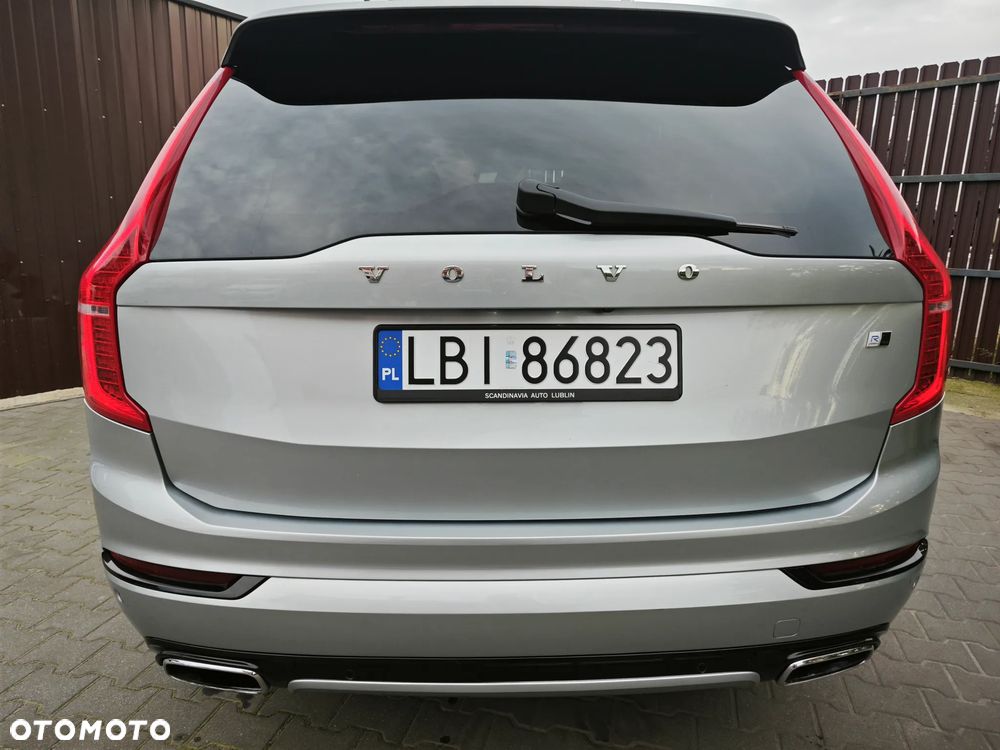 Volvo XC 90 - 8