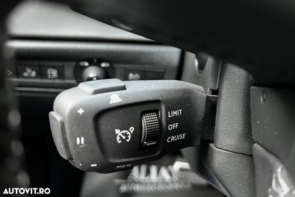 DS Automobiles DS 9 1.6 PHeV EAT8 PERFORMANCE Line + - 29