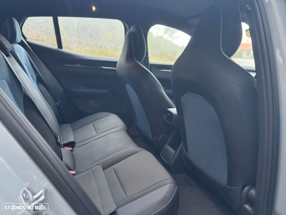 Volvo EX30 69 kWh Single Motor Extended Range Plus - 22