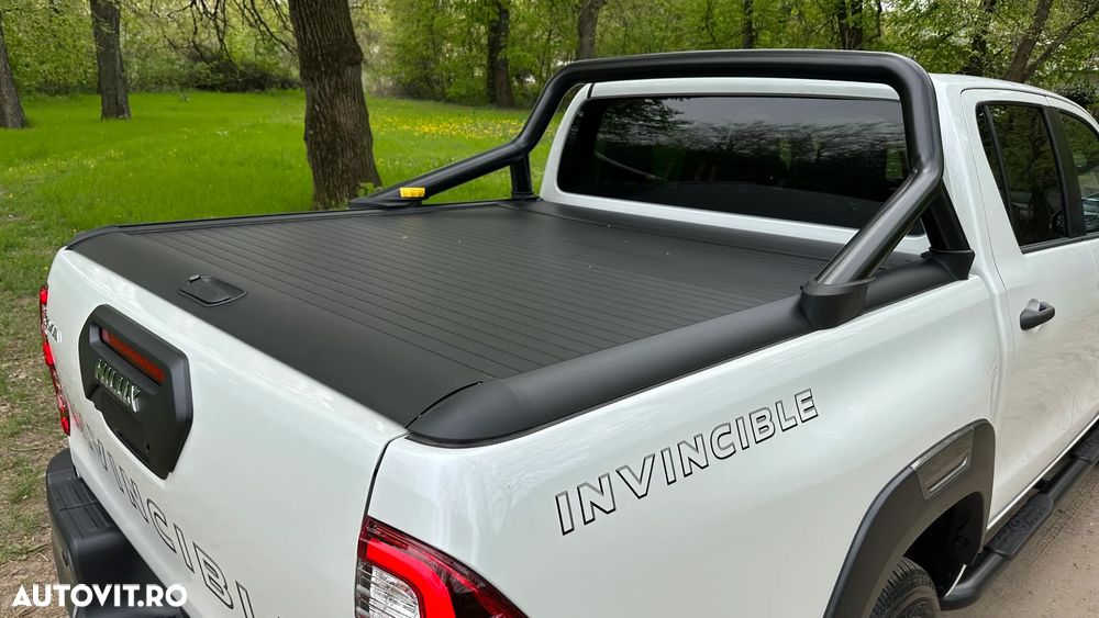 Toyota Hilux 2.8D 204CP 4x4 Double Cab AT MHEV Invincible Color Edition (3E5) - 9