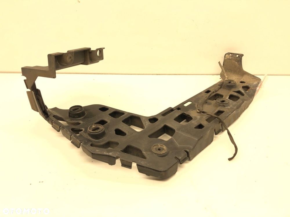 ŚLIZG ZDERZAKA PRAWY TYŁ  MAN TGE Autobus 2017 - 2022 2.0 TDI 130 kW [177 KM] olej napędowy 2017 - 3