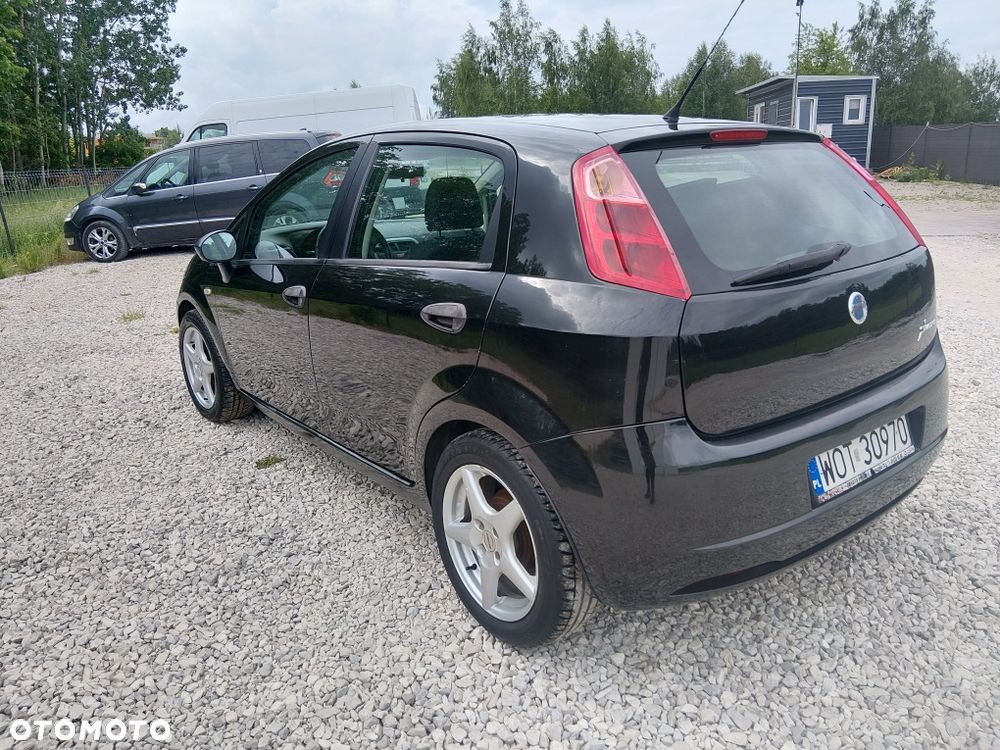 Fiat Grande Punto - 6