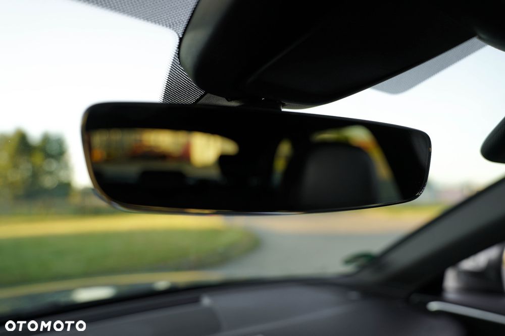 Audi A4 Avant 2.0 TDI Sport S tronic - 30