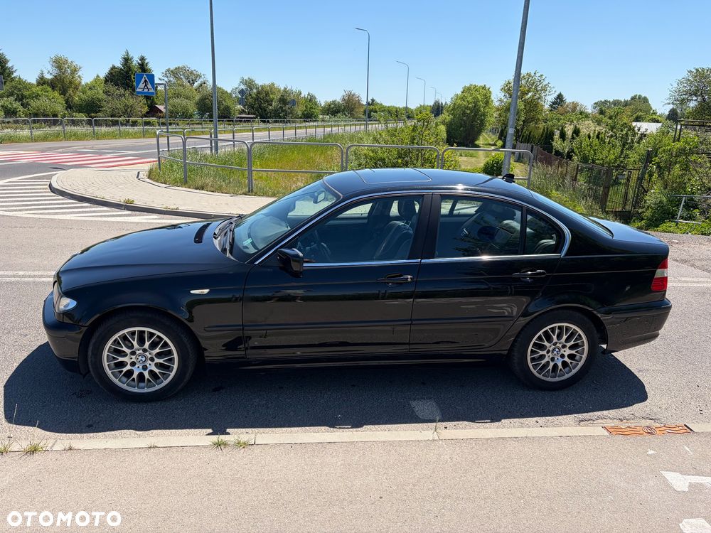 BMW Seria 3 320i - 4