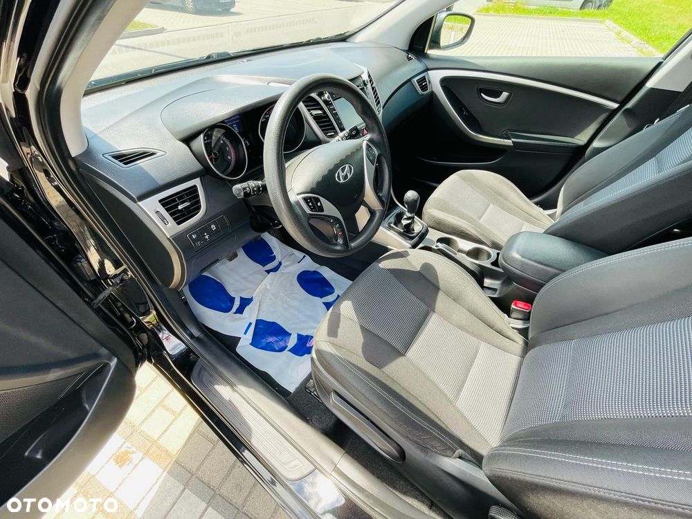 Hyundai i30 blue 1.4 Classic Navigation - 9