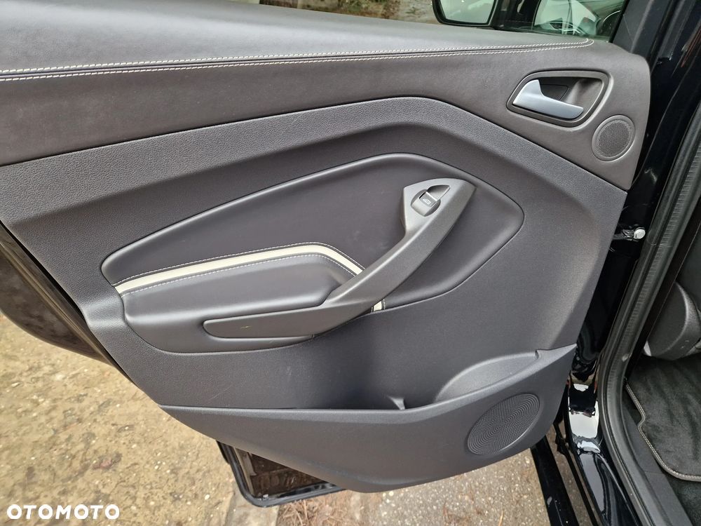 Ford Kuga 2.0 TDCi 4x4 Vignale - 21