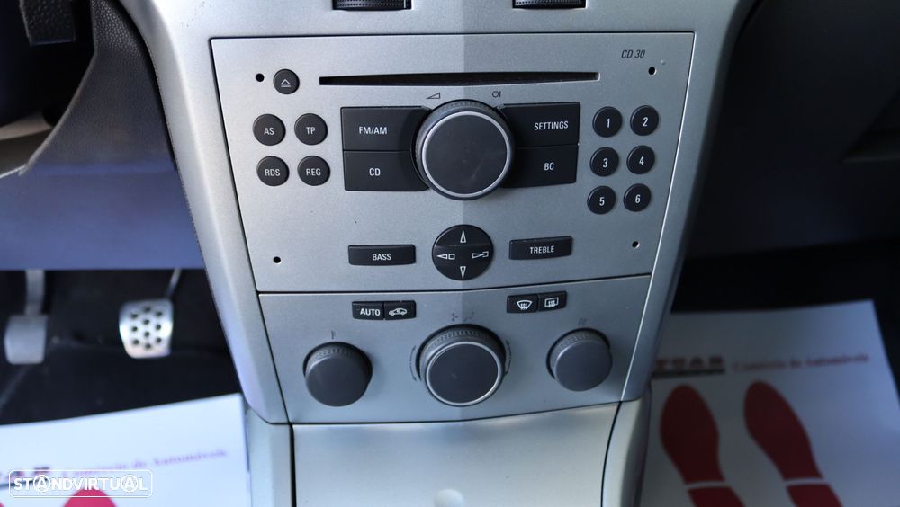 Opel Astra GTC 1.3 CDTi - 25