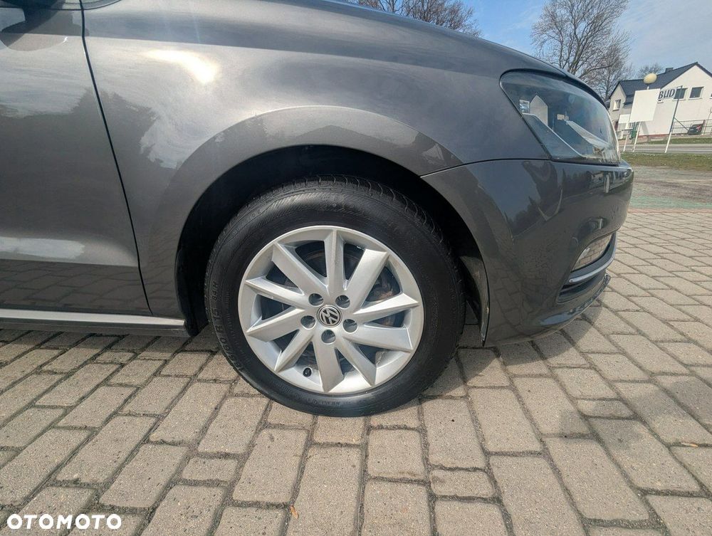 Volkswagen Polo 1.2 TSI (Blue Motion Technology) Comfortline - 23