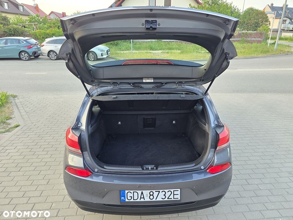 Hyundai i30 - 32