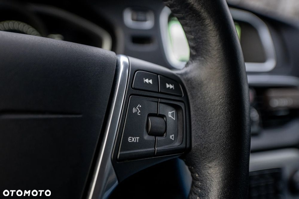 Volvo V40 T3 Drive-E Summum - 16