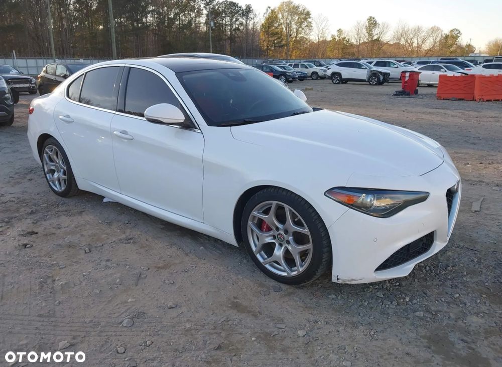 Alfa Romeo Giulia 2.0 Turbo 16V AT8 Veloce Ti - 1