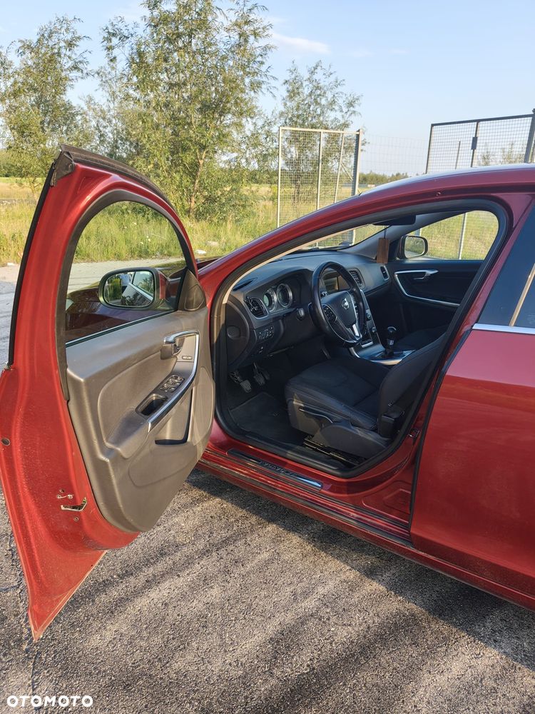 Volvo S60 D3 Momentum - 9