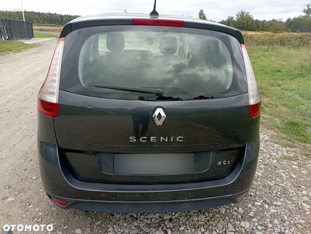Renault Grand Scenic - 10