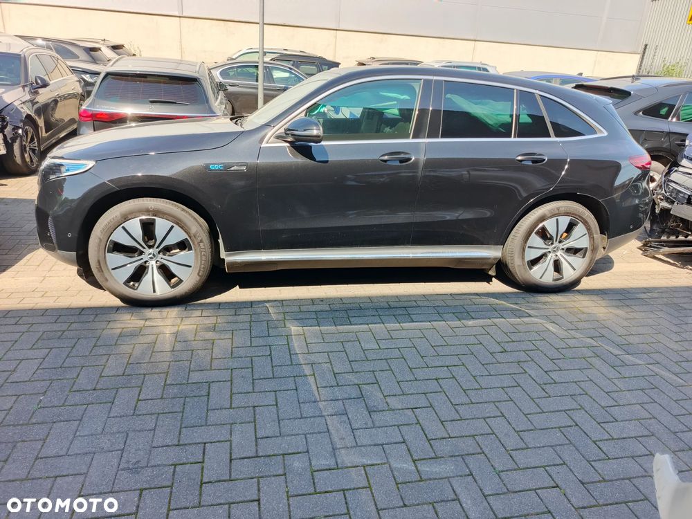 Mercedes-Benz EQC - 4