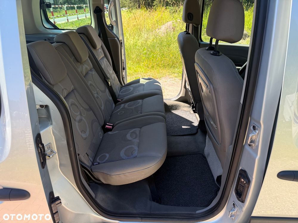 Renault Kangoo 1.6 8V Helios - 5