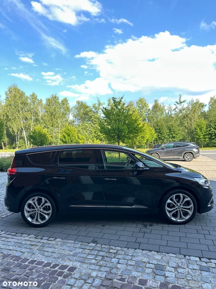 Renault Grand Scenic - 8