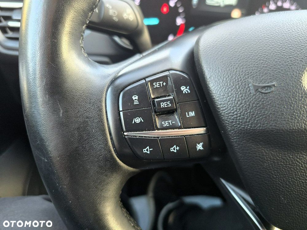 Ford Focus - 23