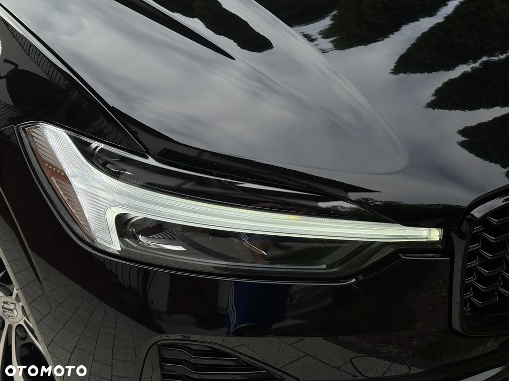 Volvo XC 60 B4 D AWD Plus Dark - 30