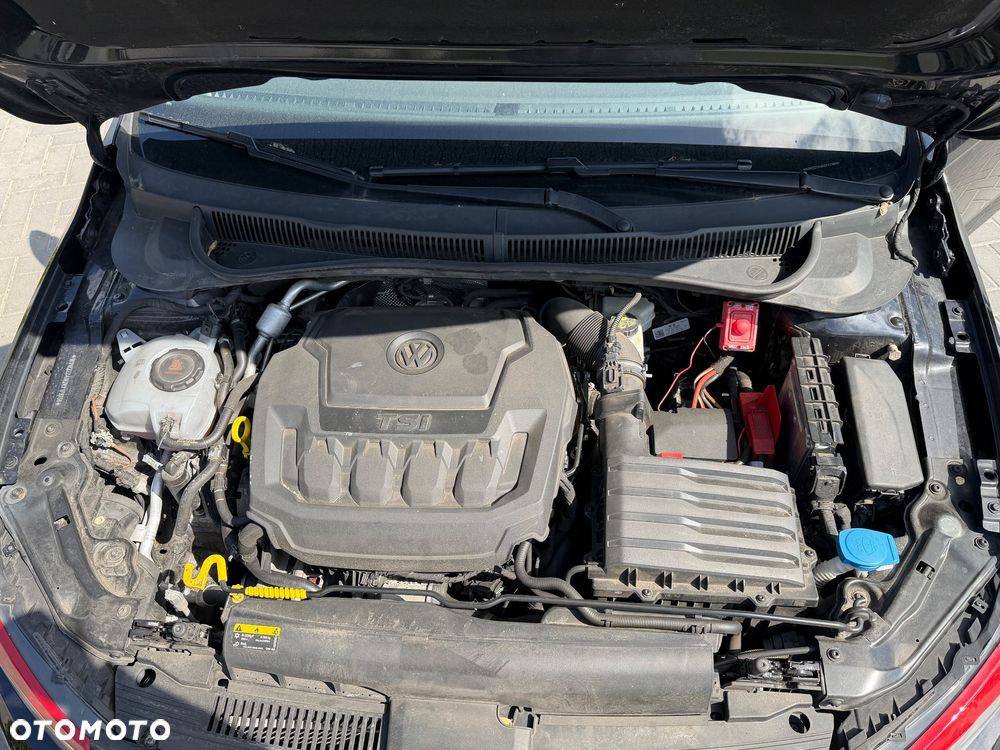 Volkswagen Polo 2.0 TSI OPF GTI - 12