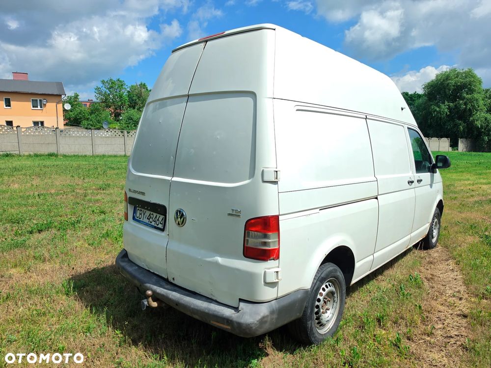 Volkswagen Transporter - 4