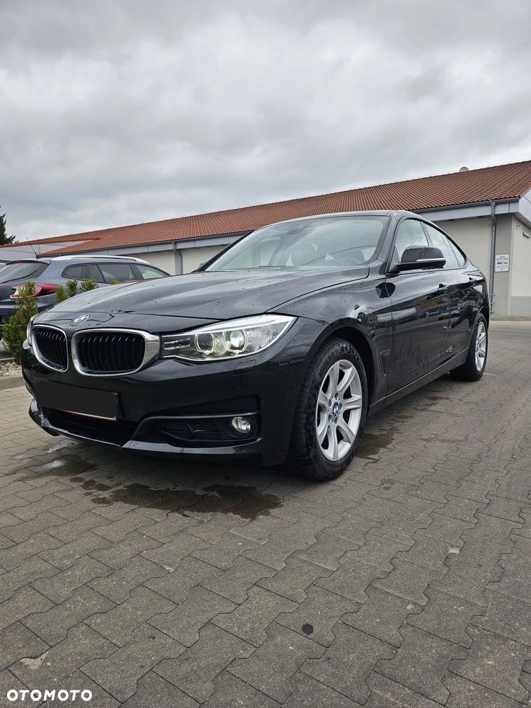 BMW Seria 3 318d Luxury Line - 4