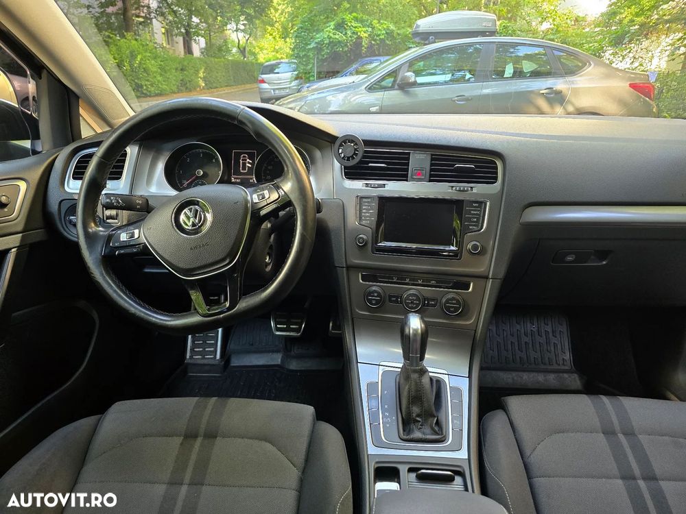 Volkswagen Golf 1.6 TDI BlueMotion Technology DSG Cup - 9
