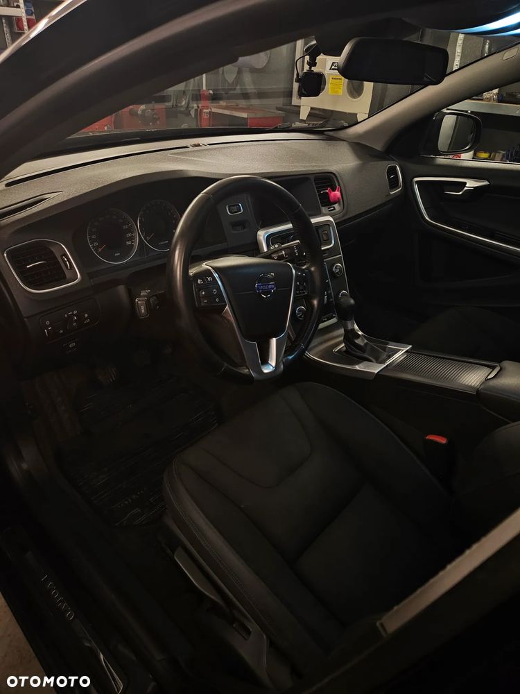 Volvo V60 T3 - 9