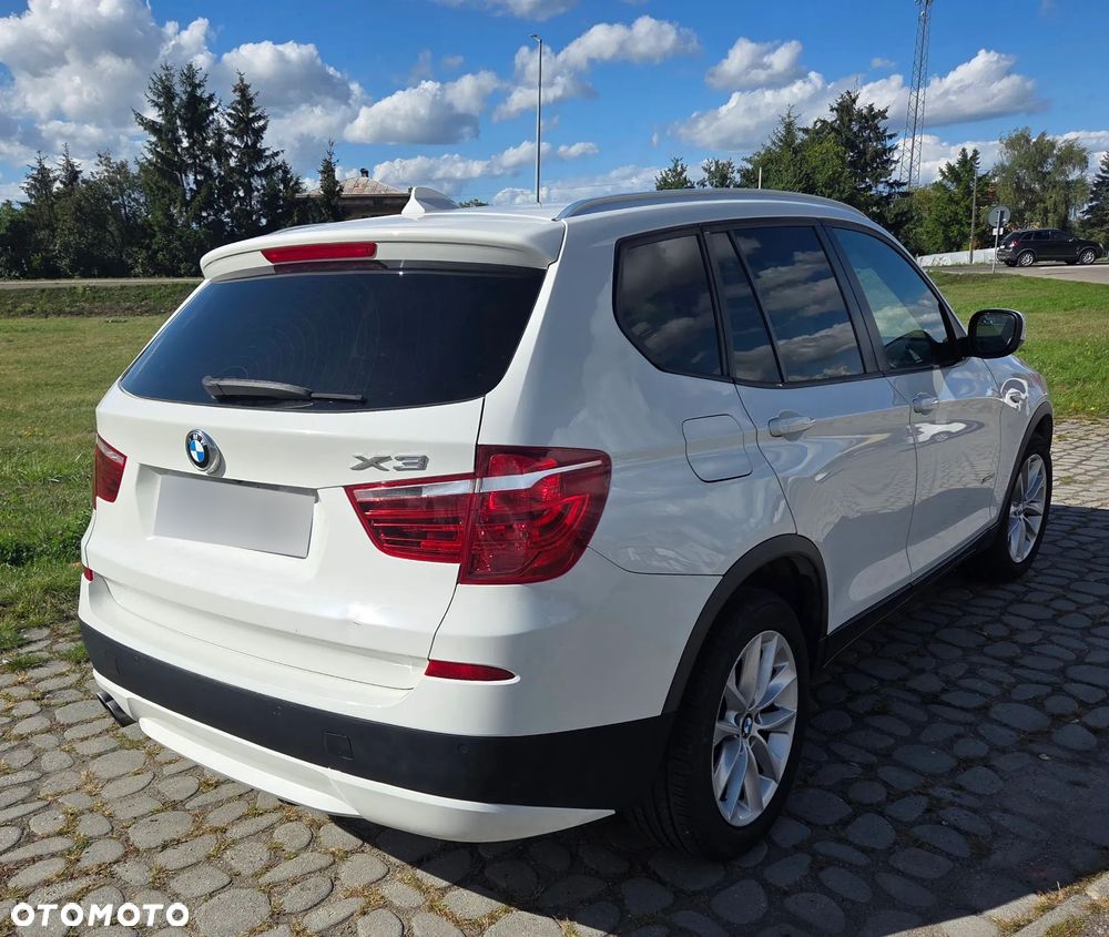 BMW X3 28i xDrive - 2
