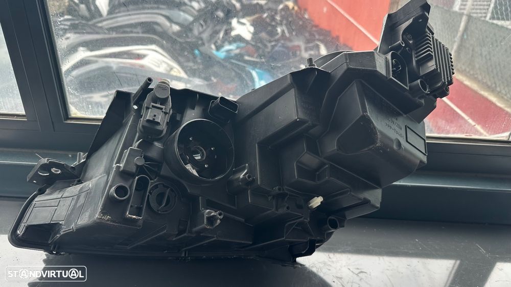 Farol drt Peugeot 3008 2016 - 4