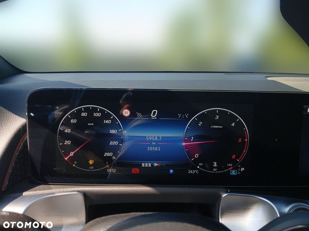 Mercedes-Benz GLB 220 d 4-Matic AMG Line 8G-DCT - 24