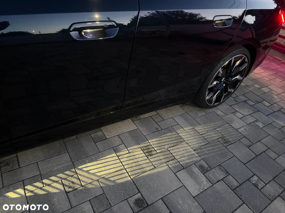 BMW Seria 5 520d mHEV M Sport - 22